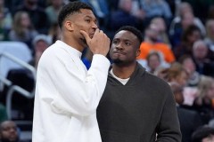 NBA交易风云：特伦特·格里芬加盟火箭队，雄鹿队交易达成一致